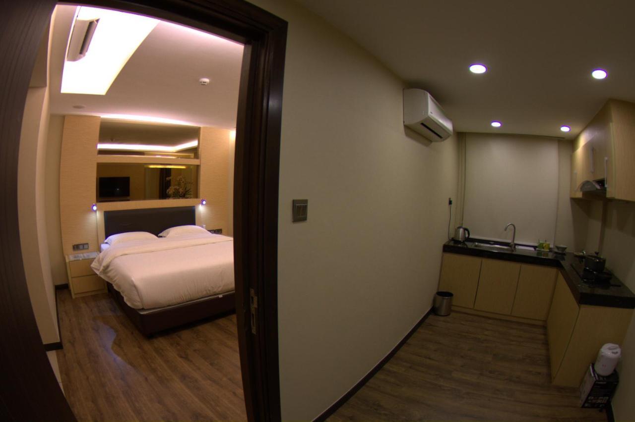 Jc Mark Hotel Bintulu Room photo